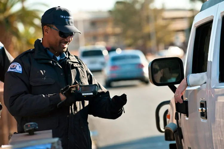 How Security Guards Ensure Smooth Operations During Large Gatherings