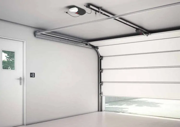 How Automatic Garage Doors Enhance Your Home’s Security and Convenience